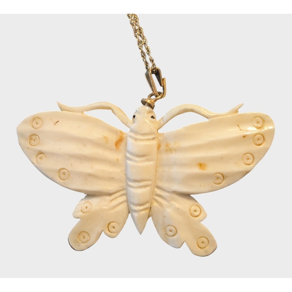 Vintage Butterfly Pendant Necklace Cream Carved Organic Material Lightwieght